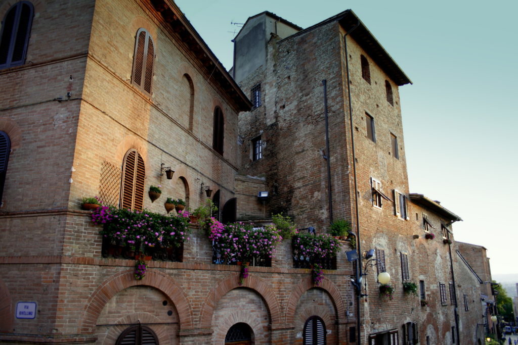 villages in tuscany to visit