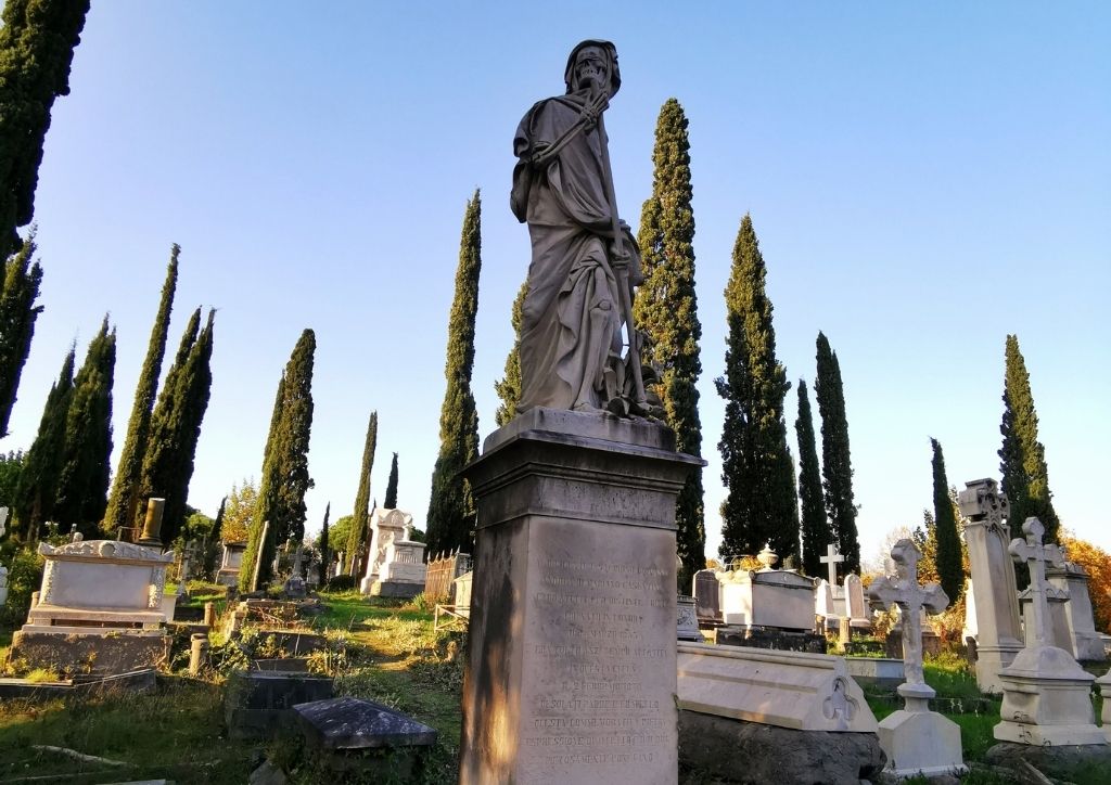 Florence cemeteries guided tours