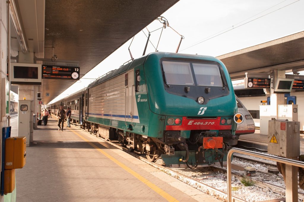 trains from Rome to Florence